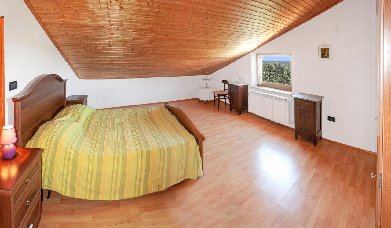 Rooms Agroturizam Romano บูเย ภายนอก รูปภาพ
