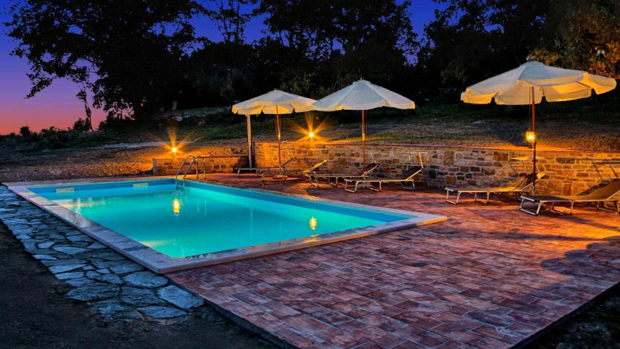 Rooms Agroturizam Romano บูเย ภายนอก รูปภาพ
